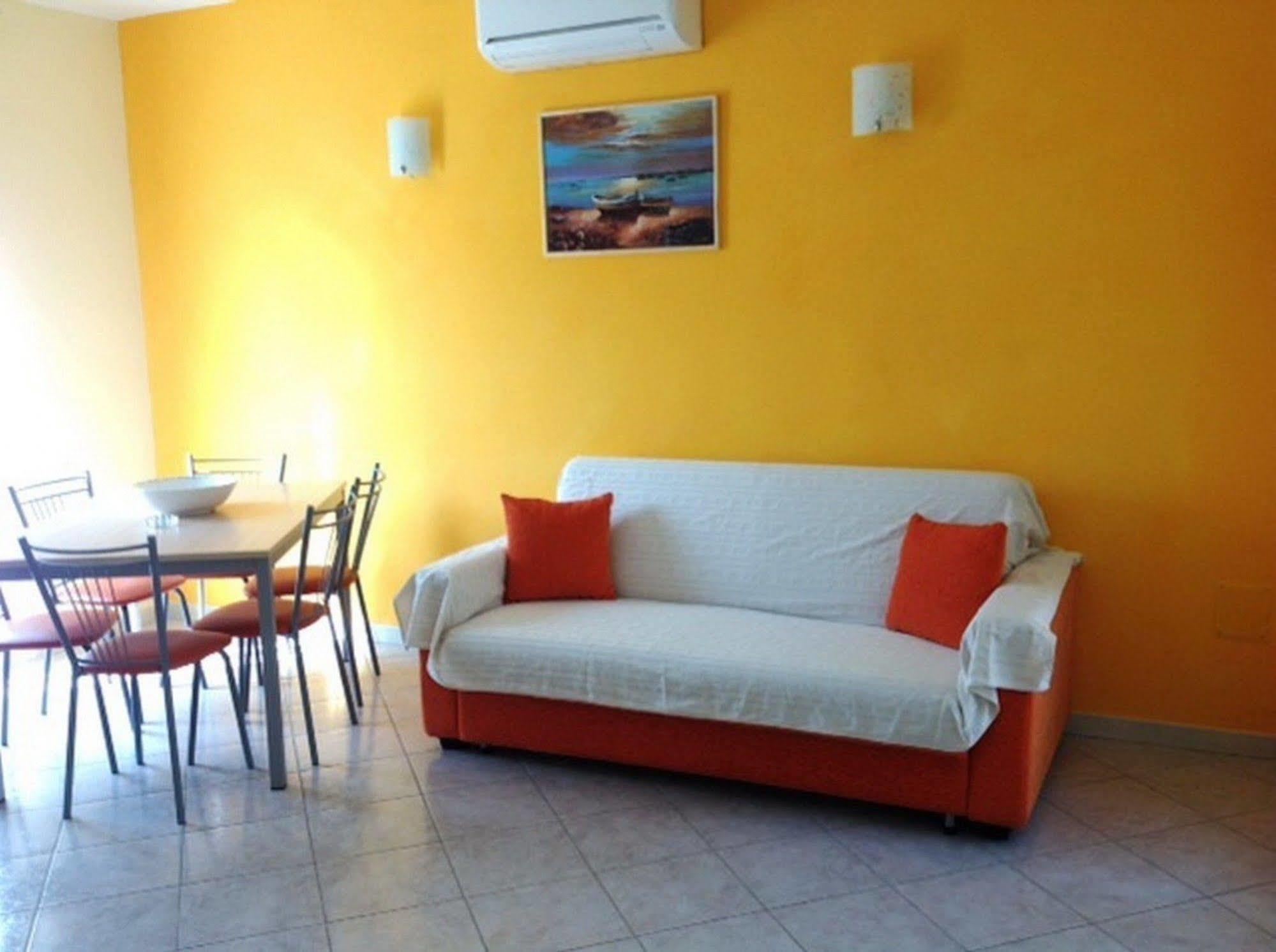 R&Z Getaway Apartment Santa Maria Coghinas Exterior photo
